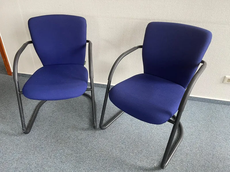 Dauphin Konferenzstuhl Blau