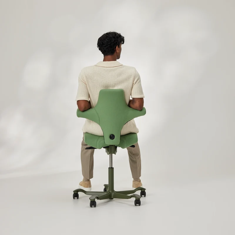 HÅG Capisco 8106 - Special Edition - Divina 3 - 0856 Green / Moss Grey