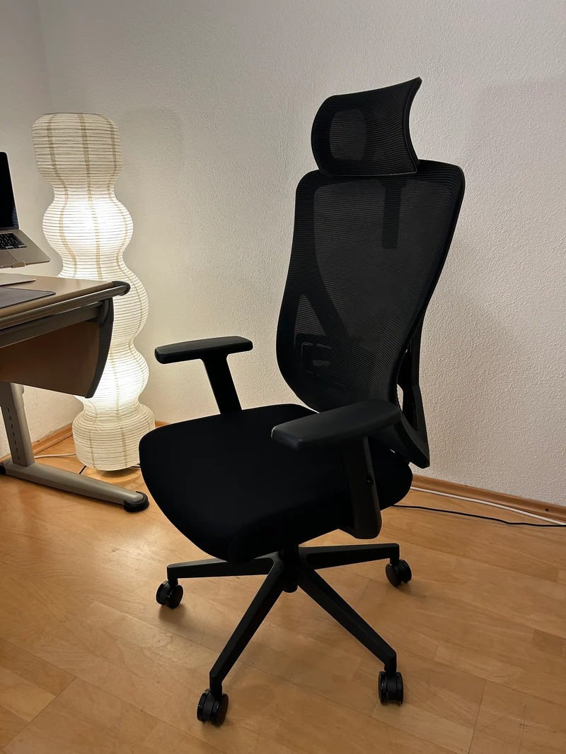 Ergonomischer Bürostuhl mit Kopfstütze und Lendenstütze, höhenverstellbar, neigbar