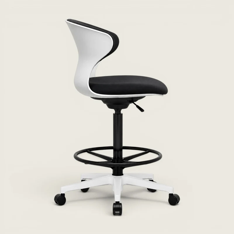 Sedus: se:flex Counter Chair in a White Back shell and Black Seat - Refurbished