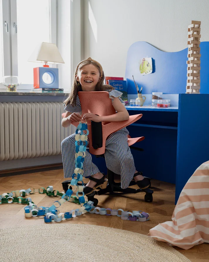 HAG Capisco Puls 8020 – Suitable for Kids and Teens