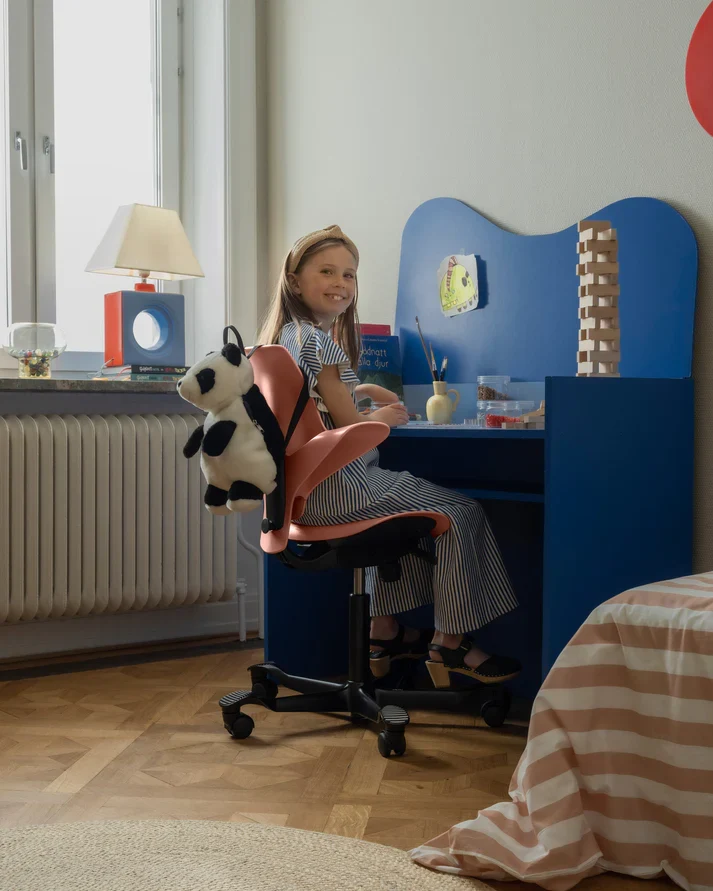 HAG Capisco Puls 8020 – Suitable for Kids and Teens