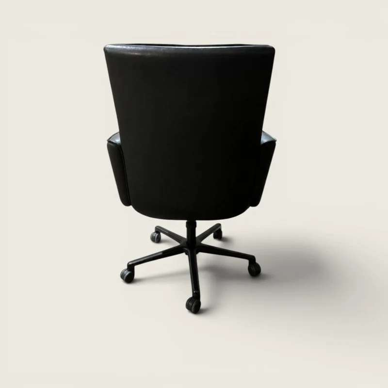 Keilhauer: Elite Executive Chair in Leather - Refurbished
