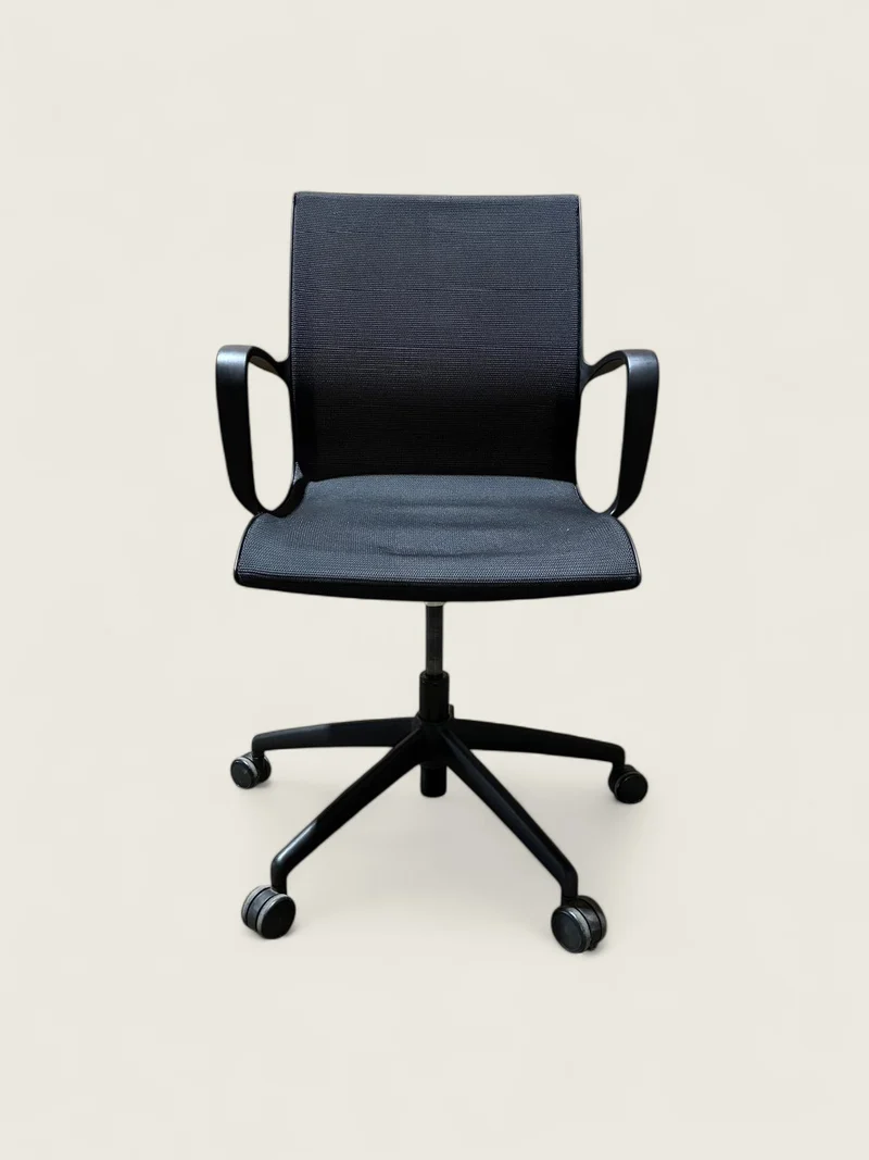 Boss: Kara KAR/1 Visitors Side Chair - Refurbished