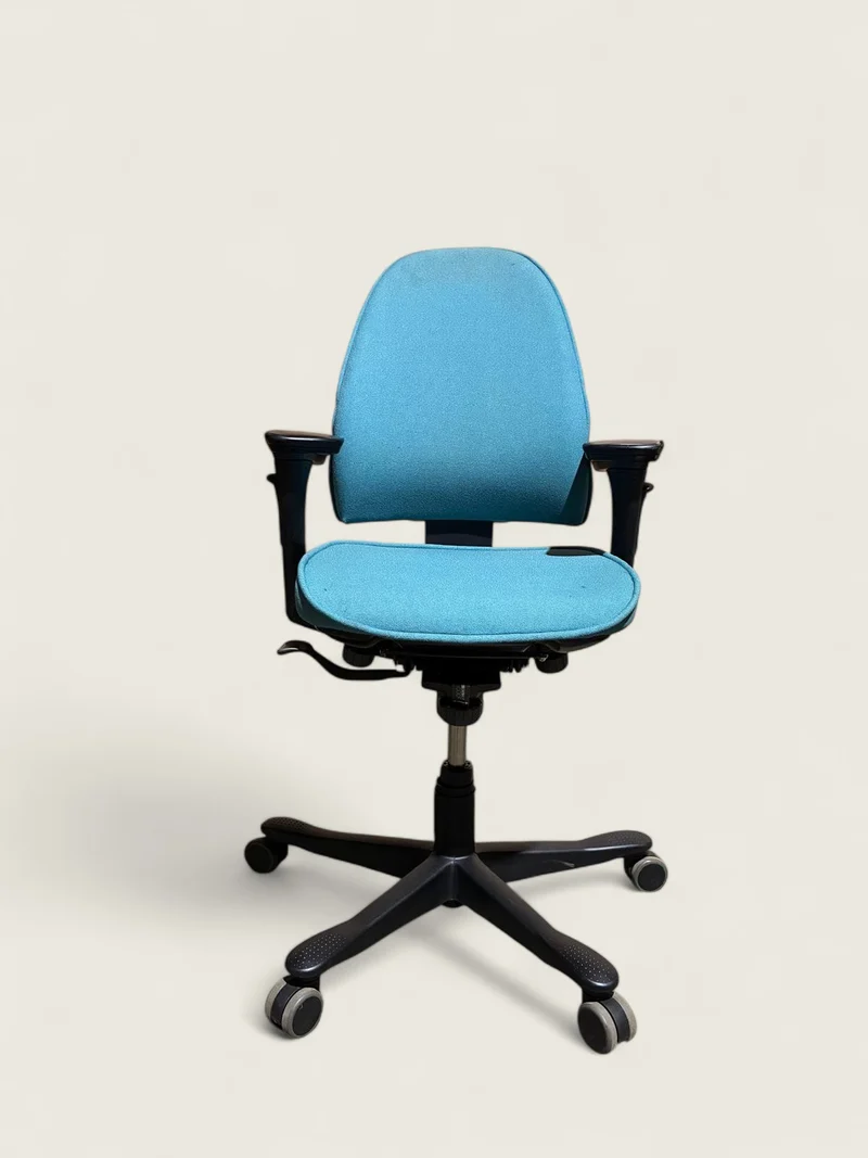 Kinnarps: Light Blue Secretarial Chair - Refurbished