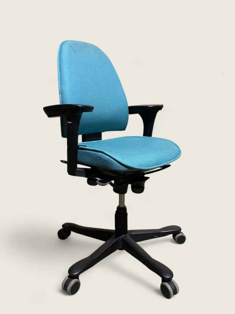 Kinnarps: Light Blue Secretarial Chair - Refurbished