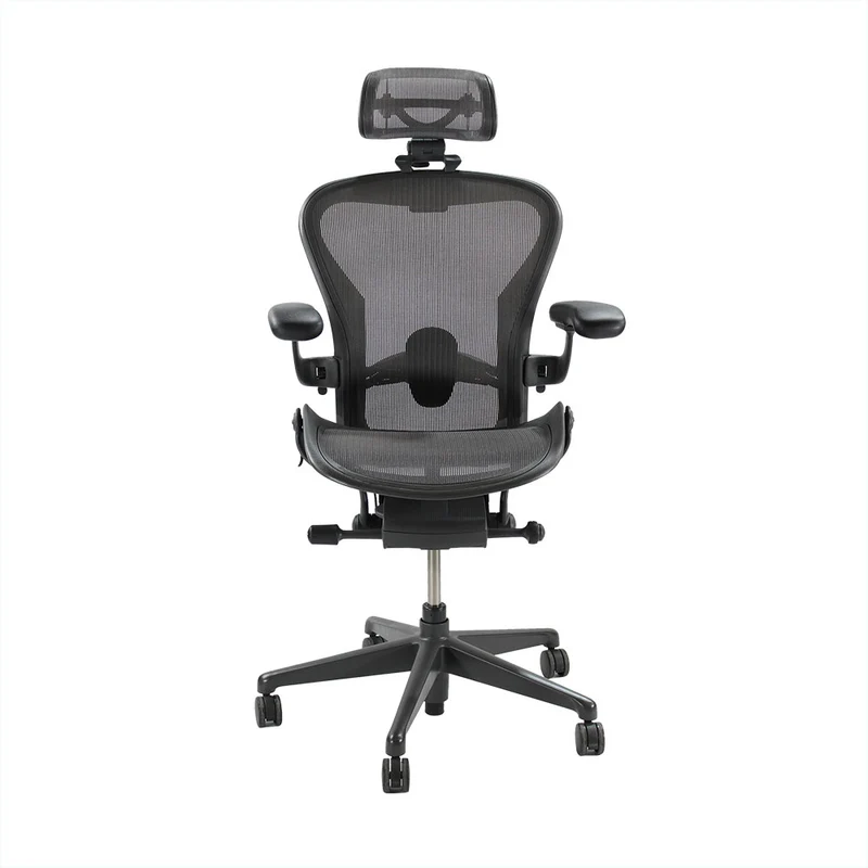 Herman Miller: Aeron Size B Remastered with Headrest in Graphite - Refurbished