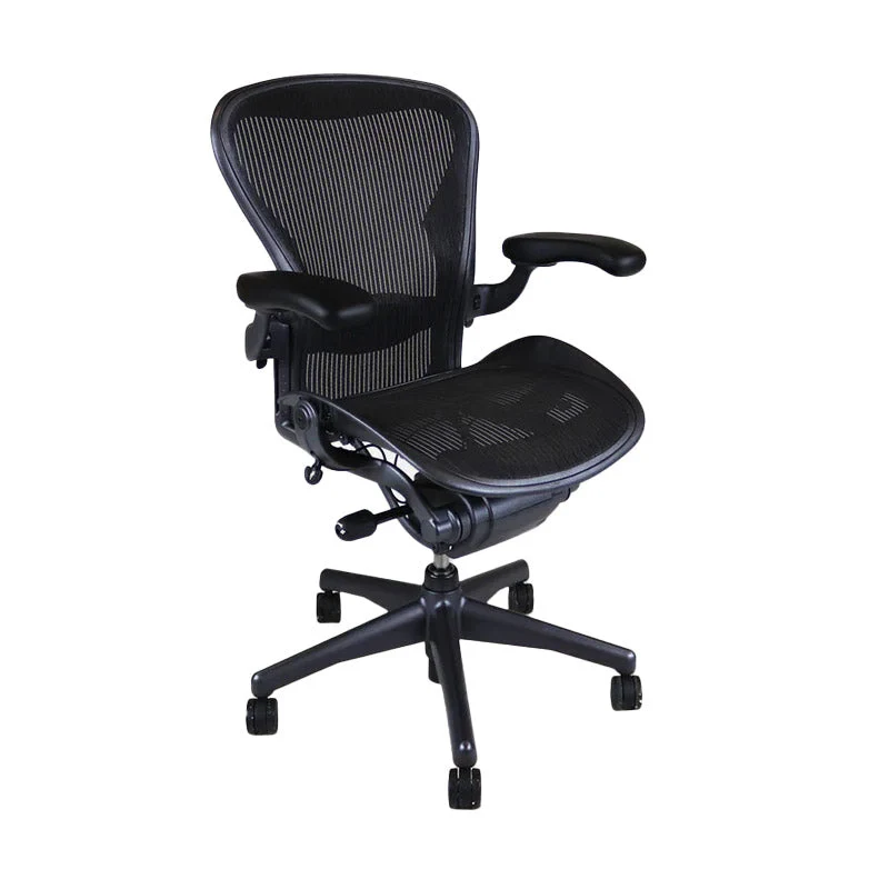 Herman Miller: Aeron - Size C - Height Adjustable Arm Back Tilt (Graphite) - Refurbished
