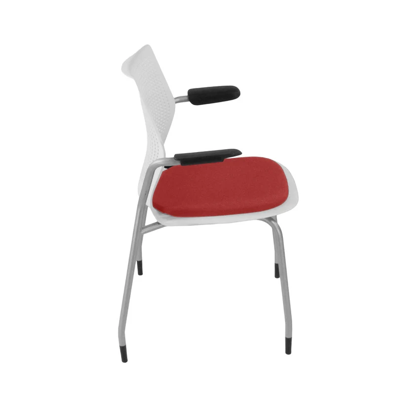 Knoll: Multigeneration Meeting Chair in Red Fabric - Refurbished