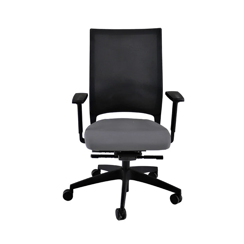 Sedus: Quarterback Task Chair in Grey Fabric with a Black Mesh Back - Refurbished