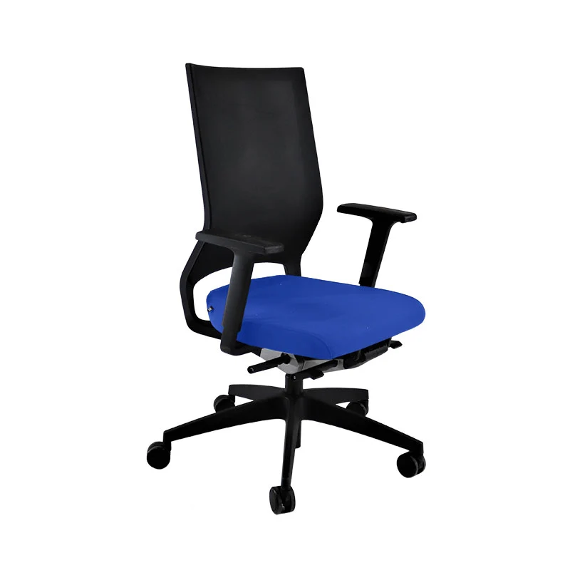 Sedus: Quarterback Task Chair in Blue Fabric with a Black Mesh Back - Refurbished