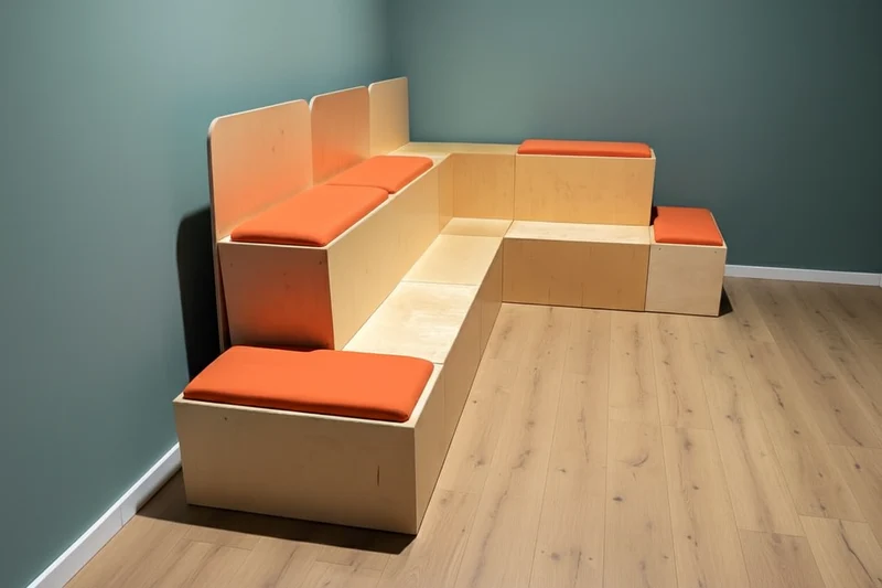 Spacestor: Booth- Refurbished