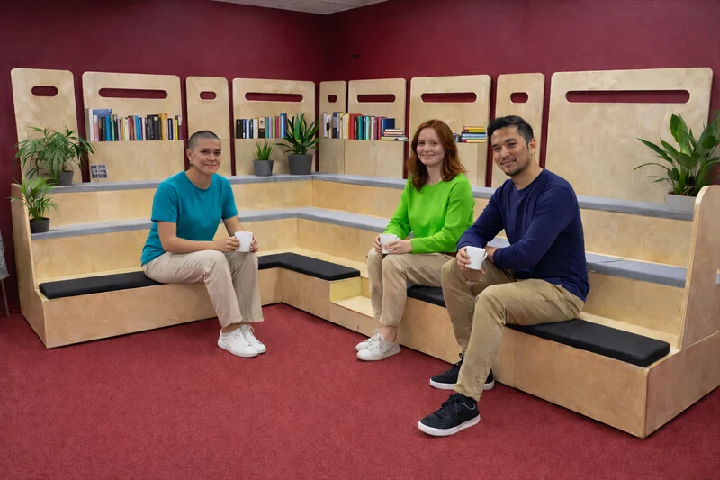 Connection: Platform Seating - Refurbished
