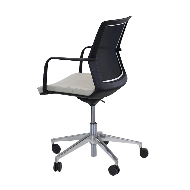 Orangebox: Workday Lite Work in Original Cream Fabric with Aluminium Base Task Chair - Refurbished