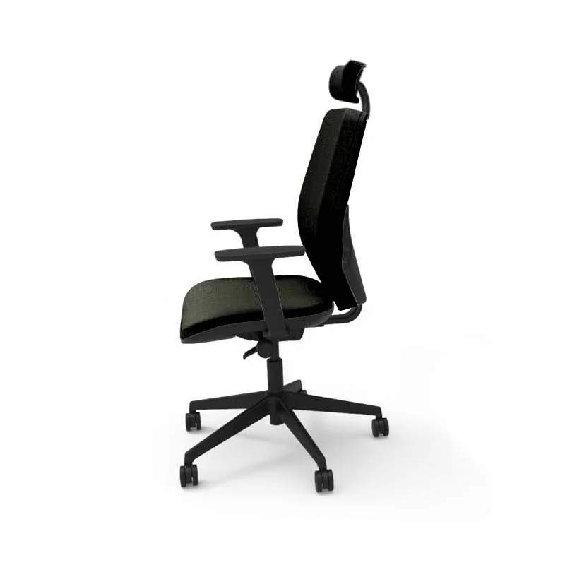 Saxen: Hide Office Chair - Medium Back with Headrest in Black Leather - Refurbished