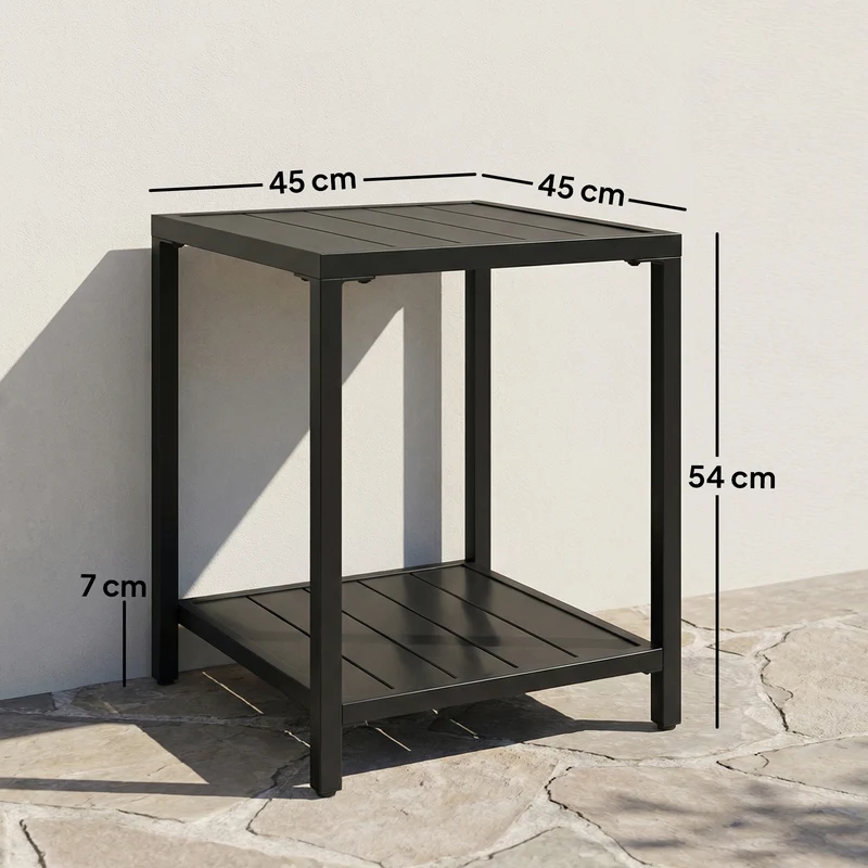 Mesa Auxiliar 45x45 cm à Prova de Intempéries Mesa de Jardim com Design em Ripas Prateleira Pés Ajustáveis 30 kg de Capacidade