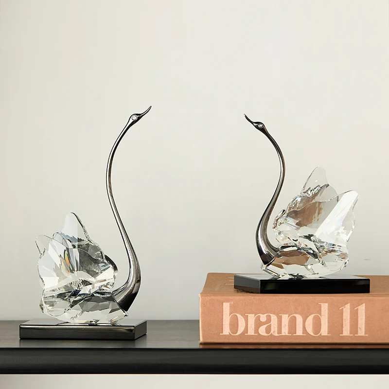 Modern Luxury Crystal Glass Metal Swan Figurine Set Decorative Sculpture Desk Decor For Living Room